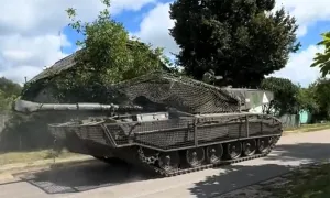 Ukraine lắp màn chống drone cho xe tăng Challenger 2