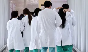 Nhiều bác sĩ Hàn Quốc đến Việt Nam tìm việc